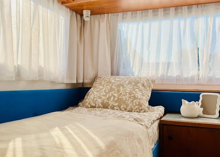 Przyczepa Kempingowa Pomello مكان تخييم