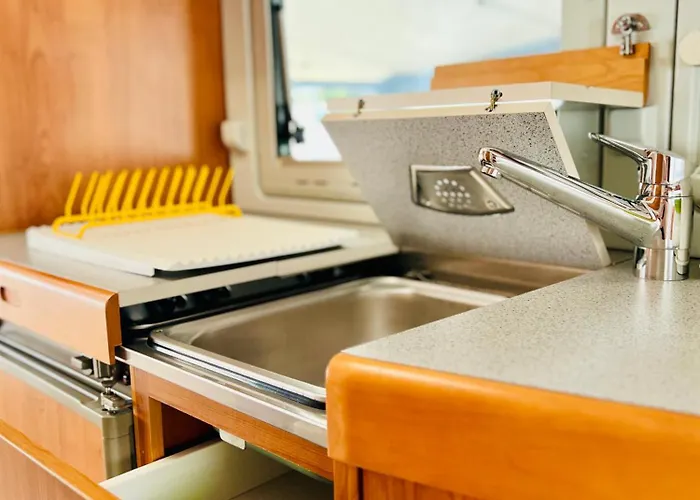 Przyczepa Kempingowa Pomello * ياستارنيا